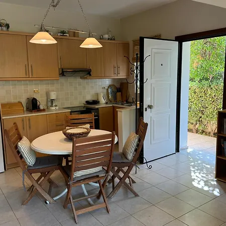 Olive, Just 50meters From The Beach *