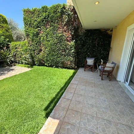 Olive, Just 50meters From The Beach Semesterbostad Diakopto